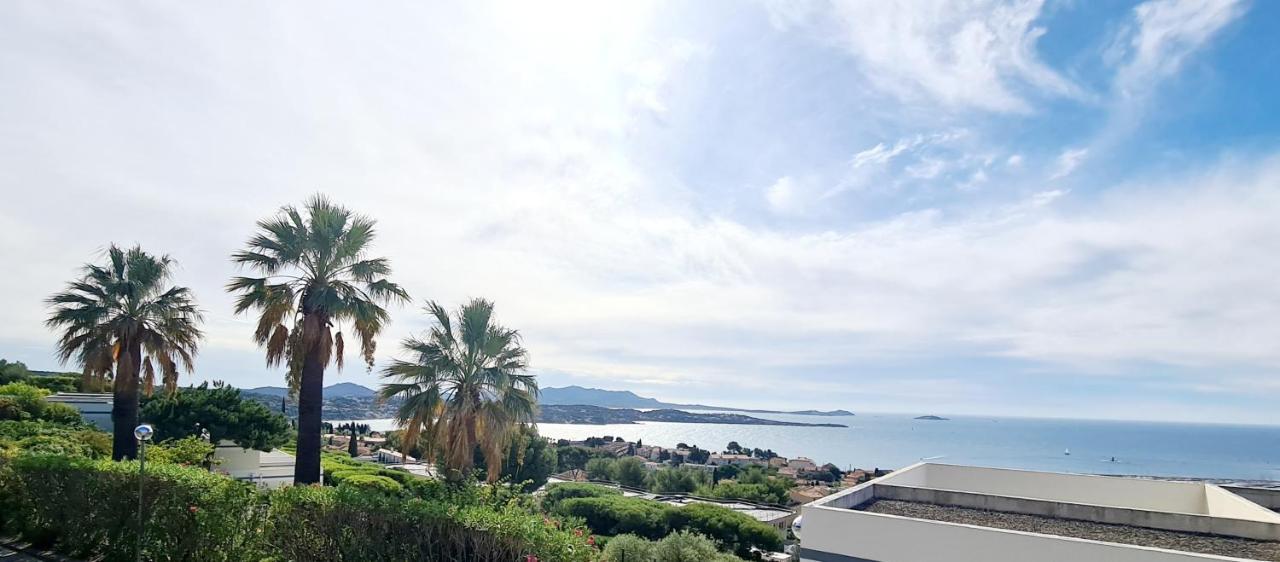 Magnifique Appartement Vue Mer - Grande Terrasse Et Piscine Bandol Exterior foto