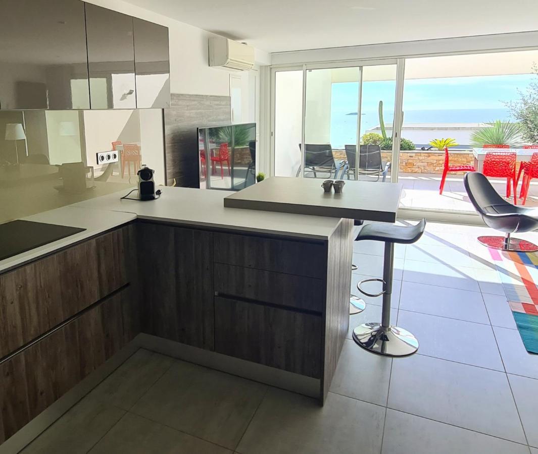 Magnifique Appartement Vue Mer - Grande Terrasse Et Piscine Bandol Exterior foto